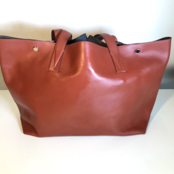 Signature V Crocodile-Embossed Leather & Smooth Leather Tote AS IS interior - Picture 5 of 16